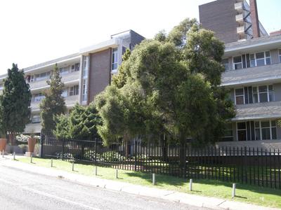 Apartment / Flat For Rent in Honeyhills, Roodepoort