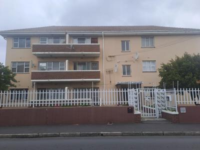 Apartment / Flat For Sale in Parow, Parow